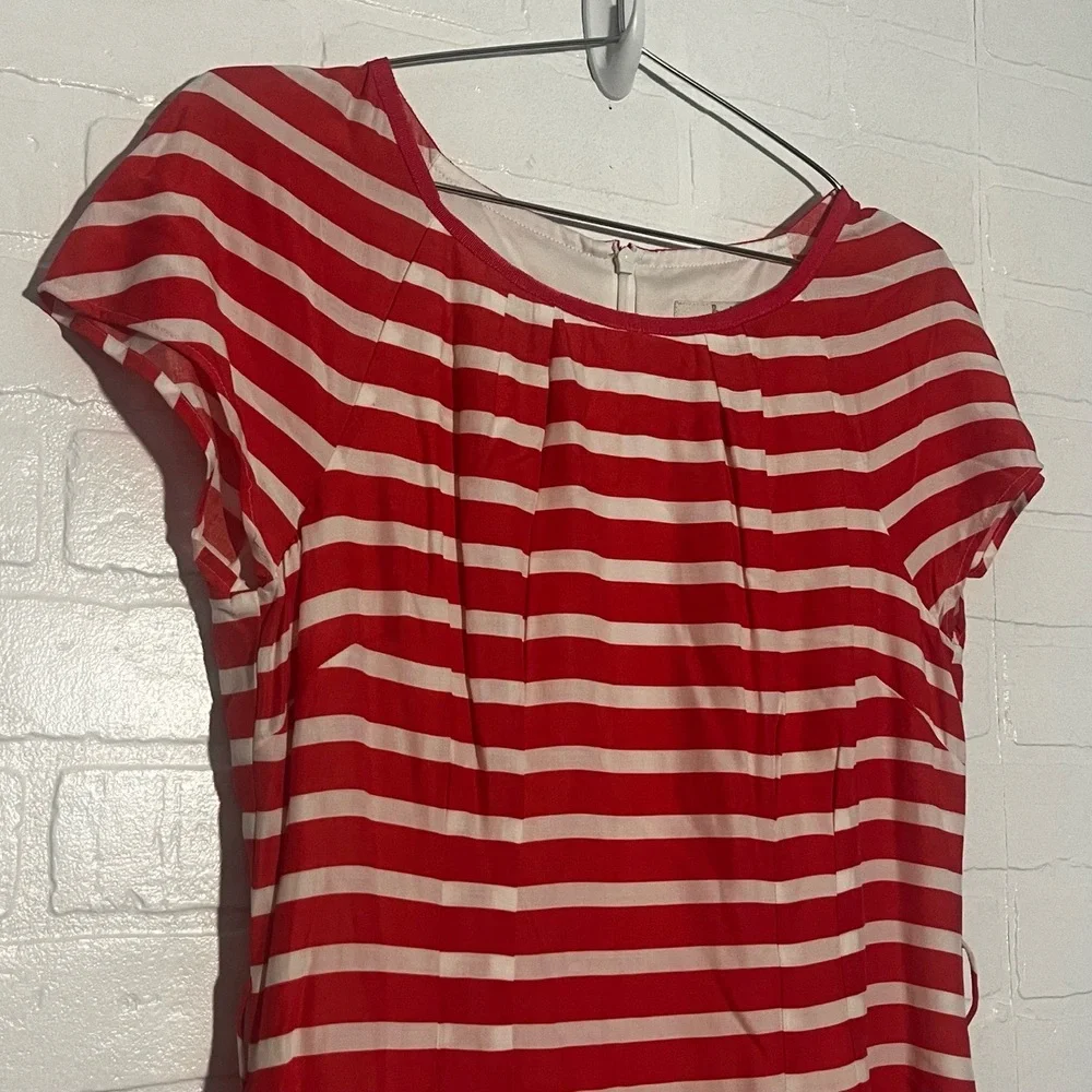 Boden Dress Round Neck Short Cap Sleeve White Pink Blue Stripes Classic Size 6 - Picture 2 of 8